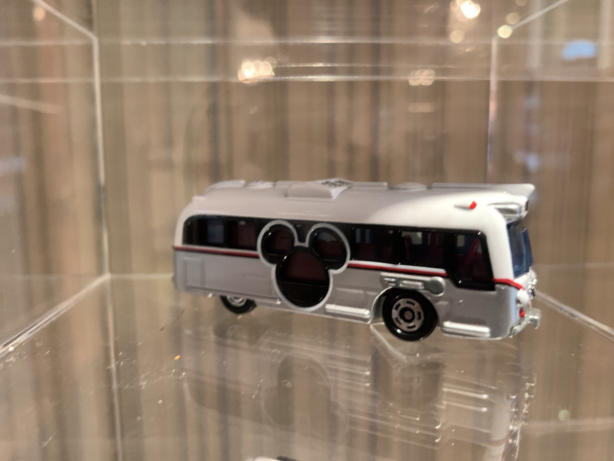 ディズニーリゾートクルーザートミカ キャステル Castel ディズニー情報