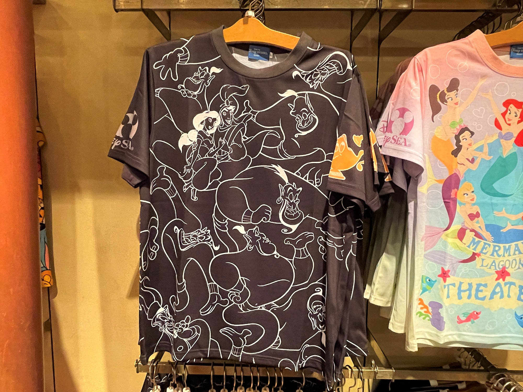 アラジンtシャツ キャステル Castel ディズニー情報