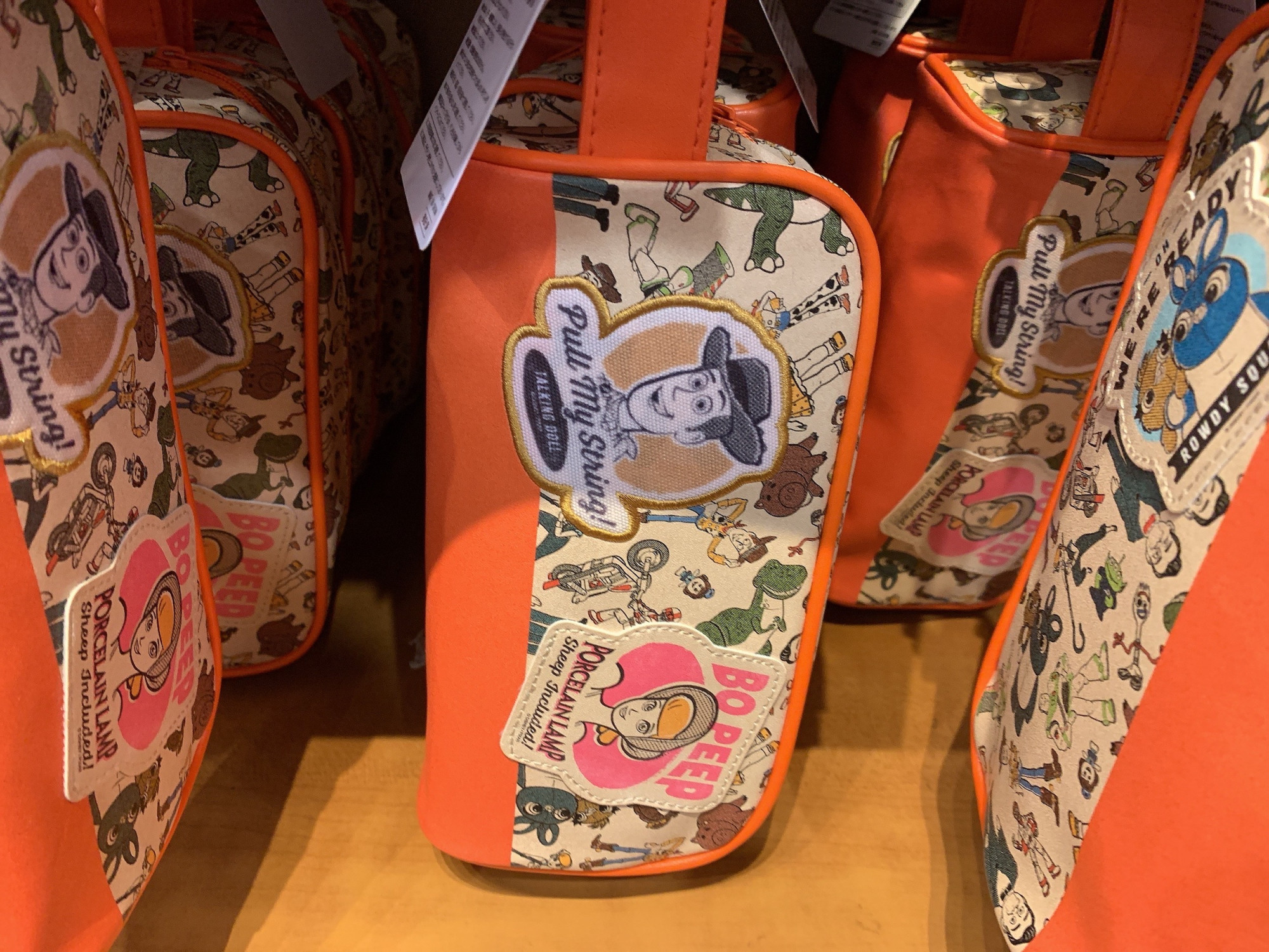 ペンケース キャステル Castel ディズニー情報