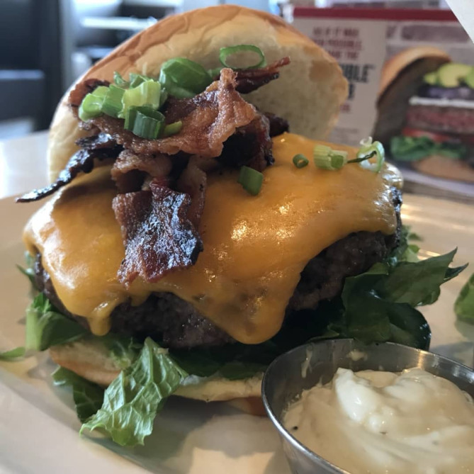 ザカウンターカスタムビルトバーガー