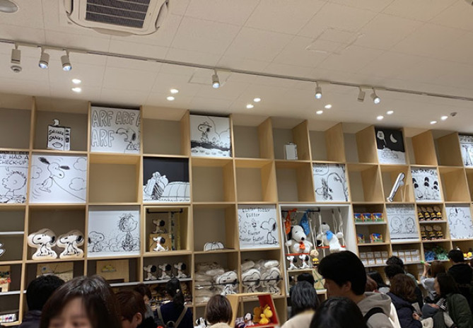 南町田のスヌーピーミュージアムのミュージアムショップ