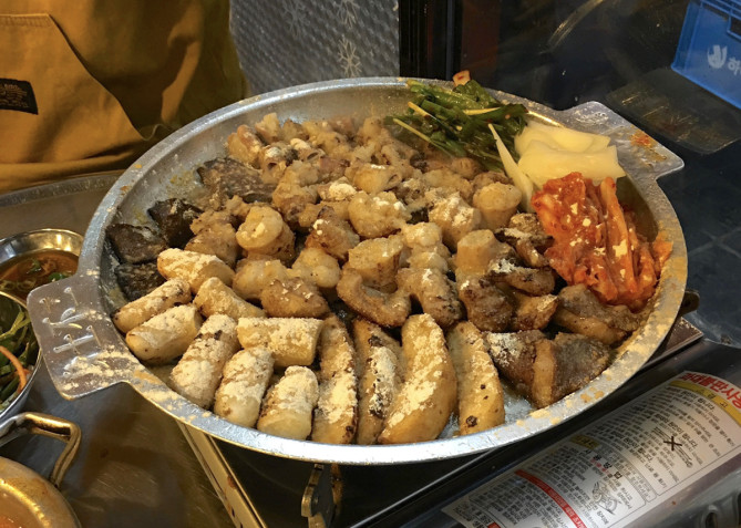 ホテルからすぐの新沙ソコプチャン