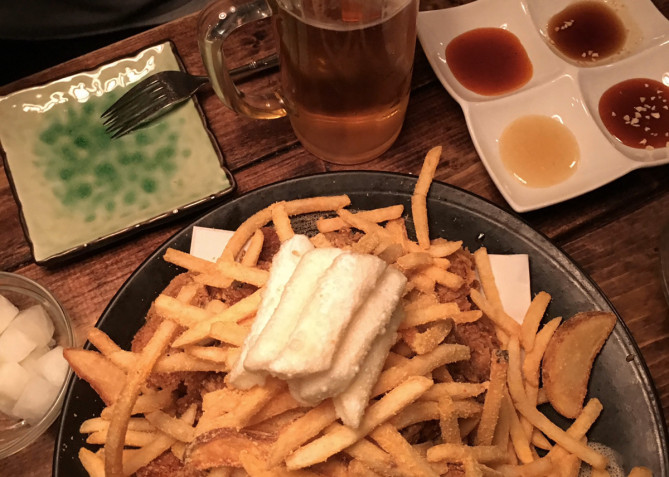 サクサクのチキンがおいしいOUTDARK