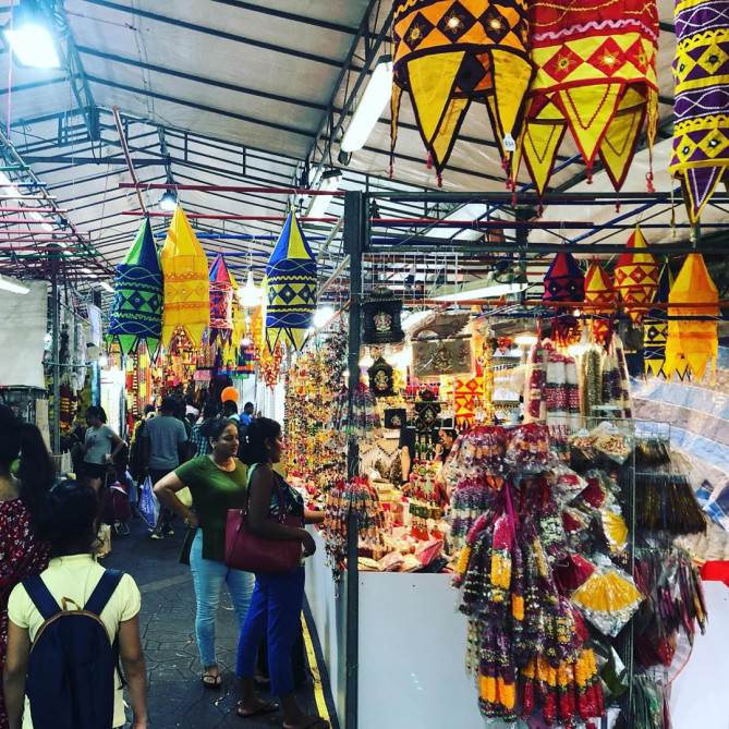 インド系の祝日時のリトルインディアの様子