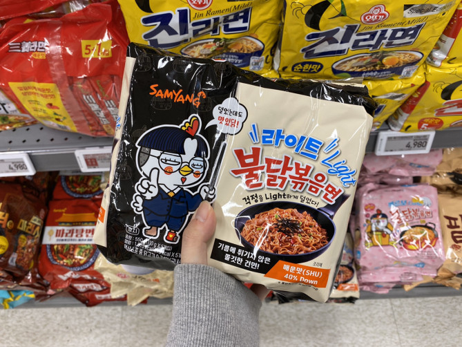 新登場のプルダックポックンミョンライト