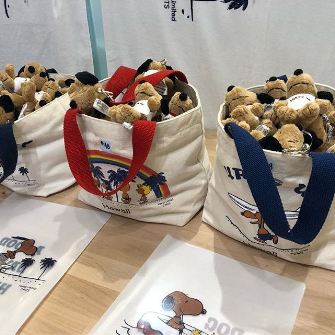 モニ・ホノルルの日焼けスヌーピーグッズ