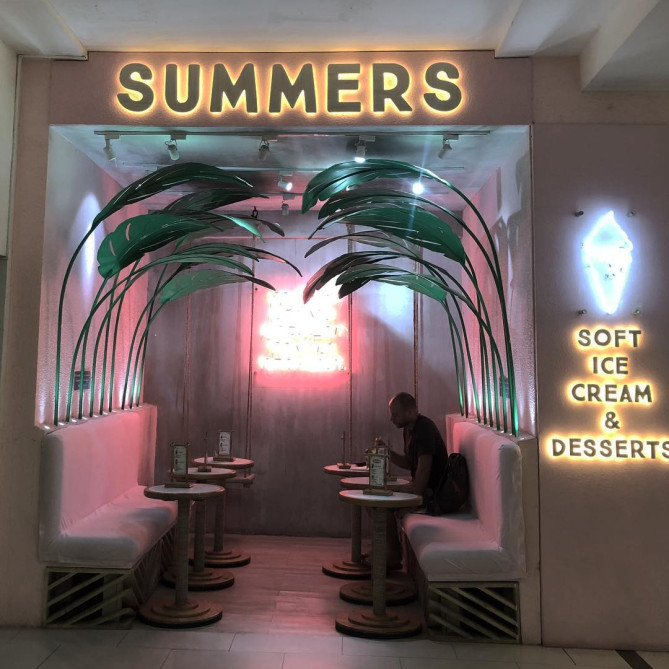 SUMMER アヤラモール店