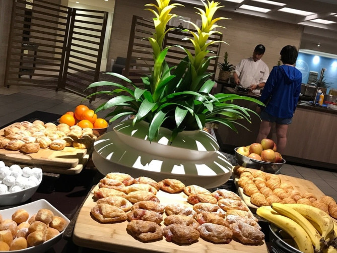 PIKAKE TERRACE　ブレッド