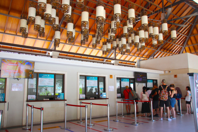 チケットブース