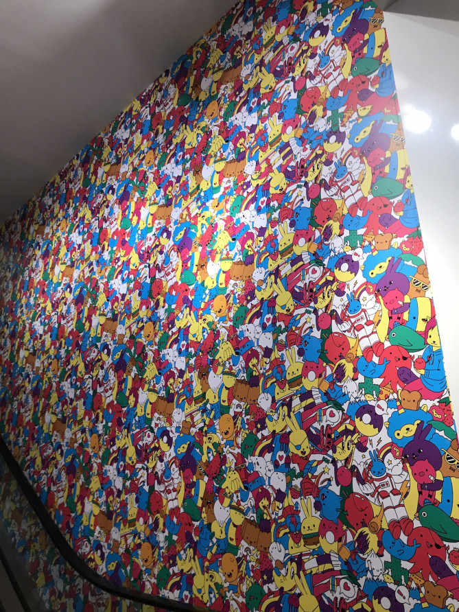 ブルーミングデールズのウォールアート