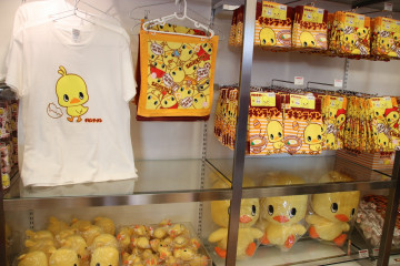 【横浜】カップヌードルミュージアムのお土産グッズ16選！お菓子、ラーメン、文房具、Tシャツも♪