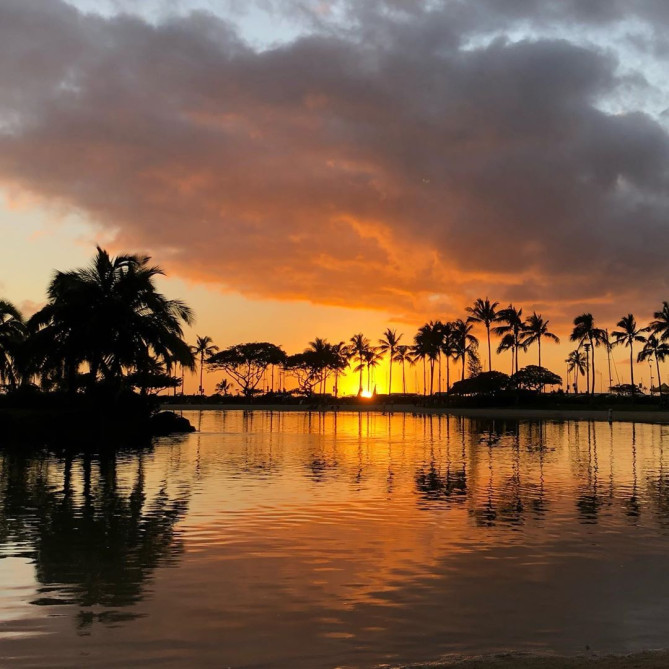 ヒルトン・ハワイアン・ビレッジ・ワイキキ・ビーチ・リゾート 夕日