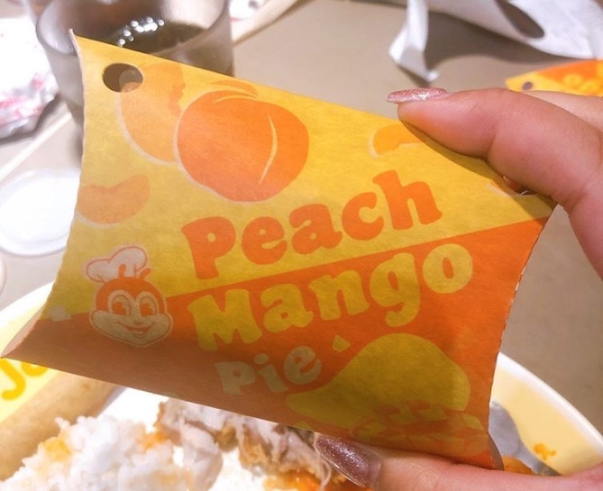 ジョリビーのピーチマンゴーパイ