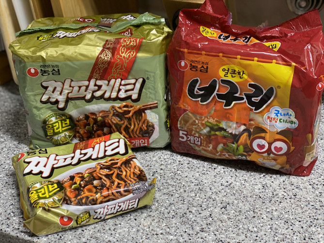 ジャパゲティ（左）とノグリ（右）