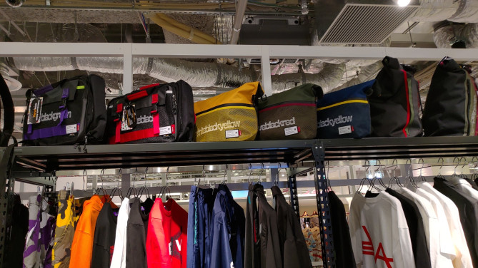 エヴァンゲリオンのバッグ類