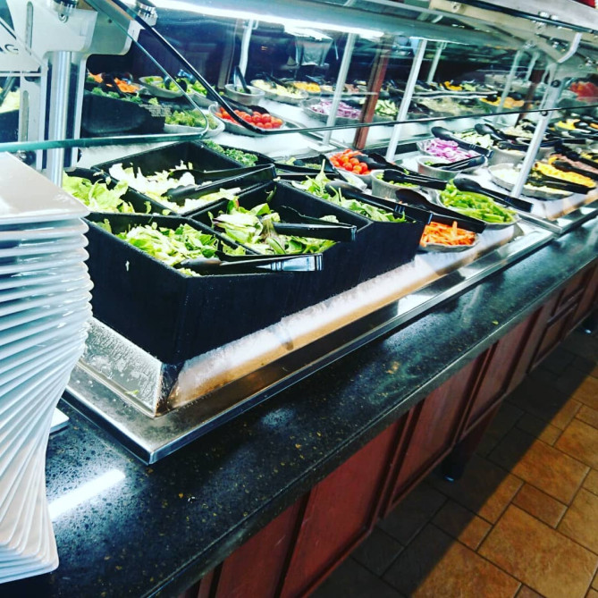 サラダバー