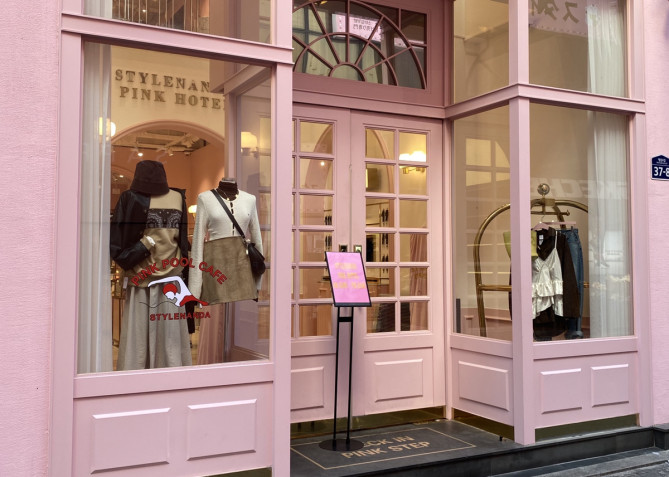 STYLE NANDA PINKHOTELのディスプレイ