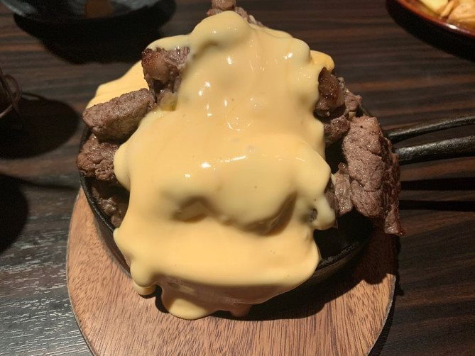 肉バルGABURICO　肉チーズ