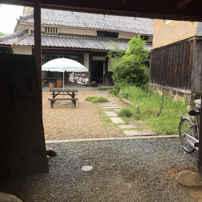 ギャラリーカフェ道の途中