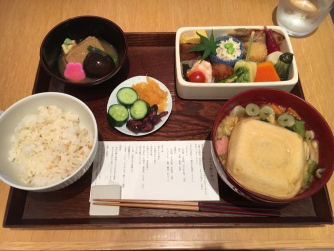 FUMUROYA CAFE   ふやき御汁弁当