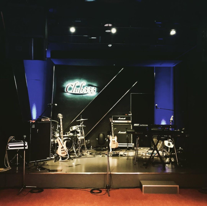 Club333のステージ