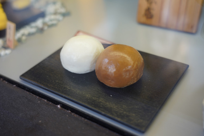 女夫饅頭（めおとまんじゅう）