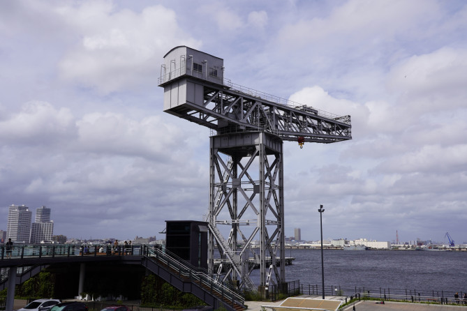 横浜ハンマーヘッド：歴史的建造物のハンマーヘッドクレーン