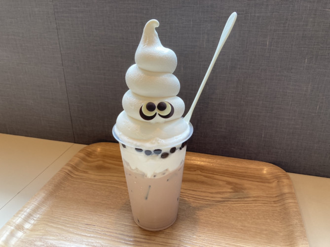 横浜チョコレートファクトリー＆ミュージアムのタピオカモンスタードリンク