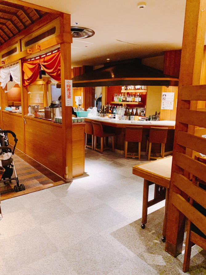 銀座うららの店内