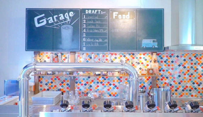 カマクラガレージの店内