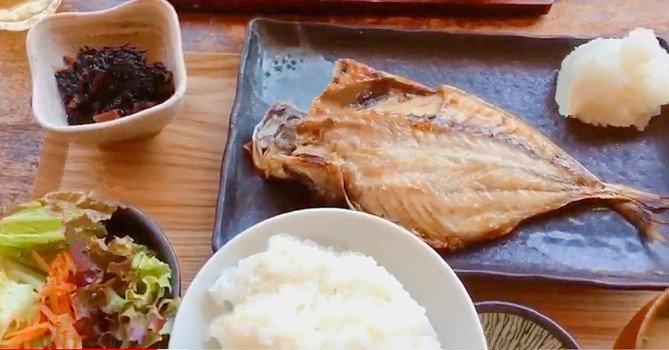 ヨリドコロのサバ定食