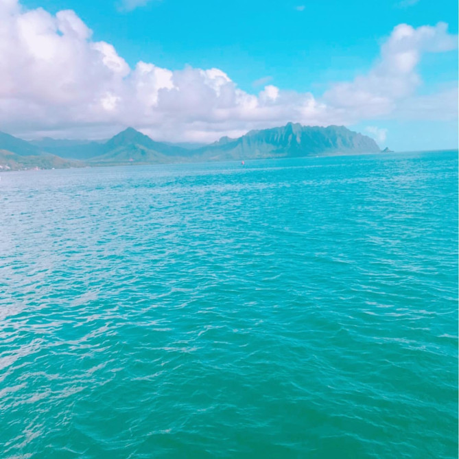 サンドバーで有名はカネオヘ湾