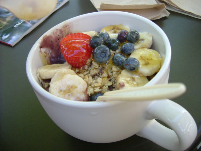 冷たくて美味しいアサイーボウル