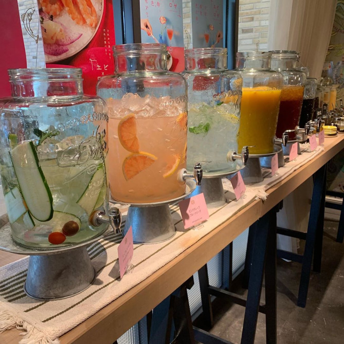 ドリンクも飲み放題