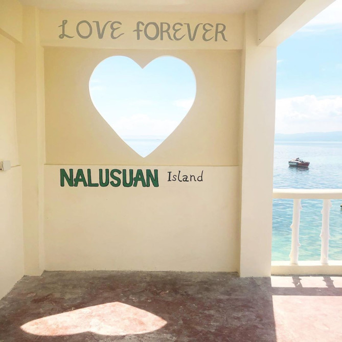 ハートのフォトスポット