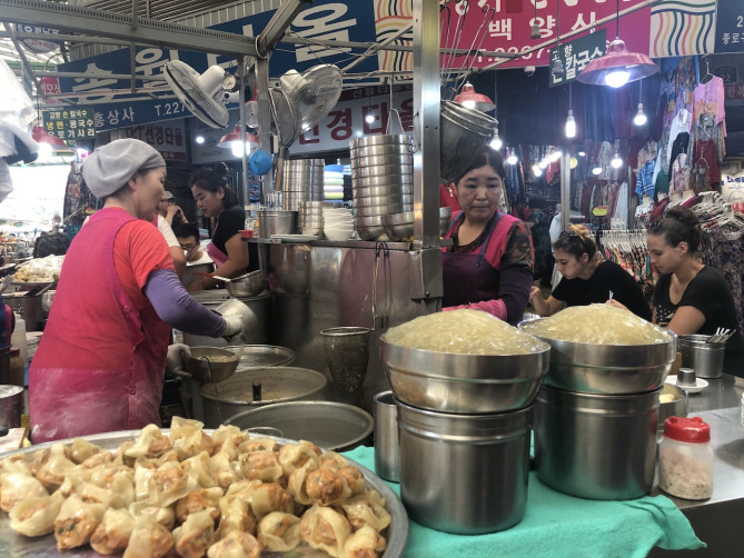 広蔵市場カルグクス屋さん