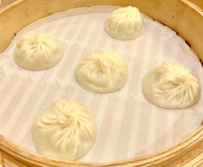 ヘチマとえび入り小籠包