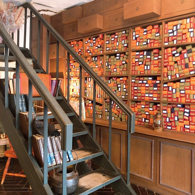 オリバンダーの店