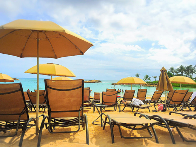 ビーチでのんびり