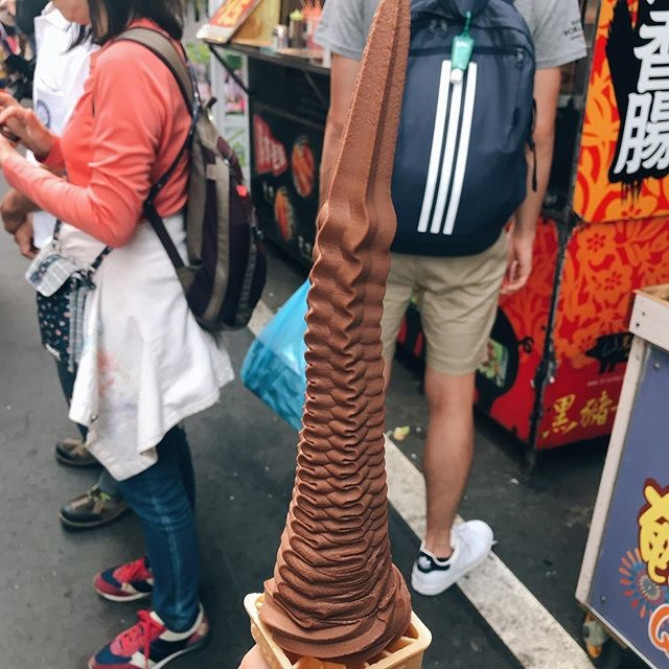 淡水巨大アイスクリーム