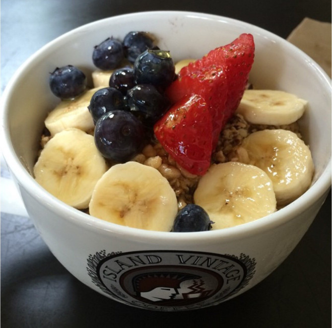 いつもランキング上位のオリジナルアサイーボウル