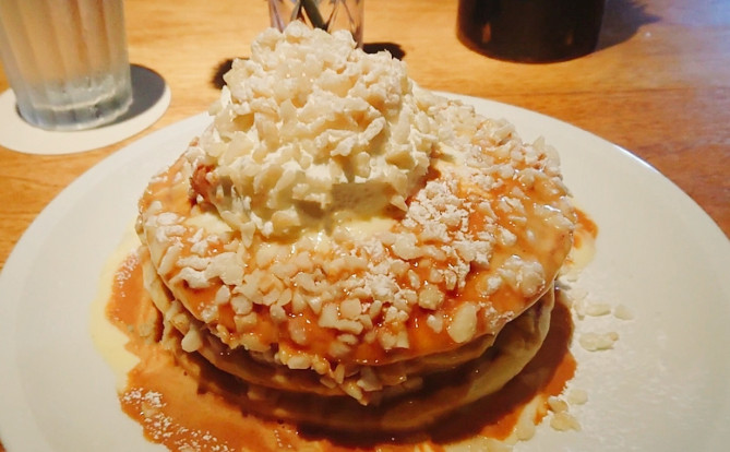 クラシックバターミルクパンケーキ