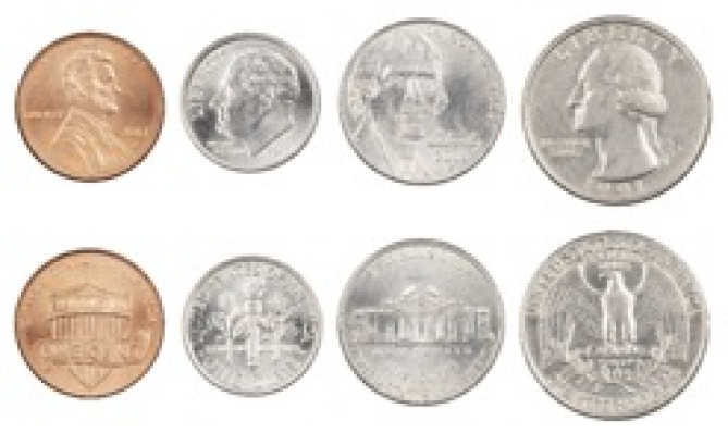 右から順に、25セント、5セント、10セント、1セント