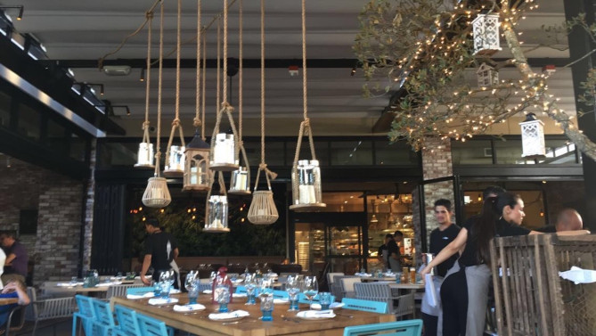 ヘリンボーンの店内