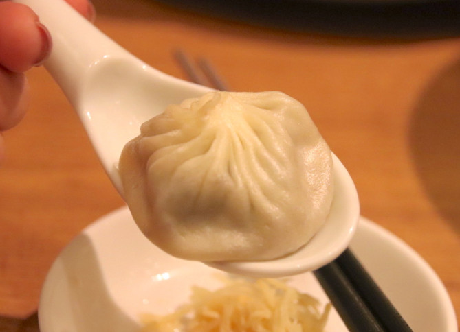 トリュフ入り小籠包