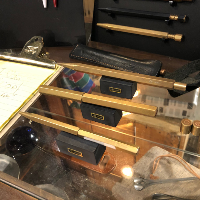 万年筆までも