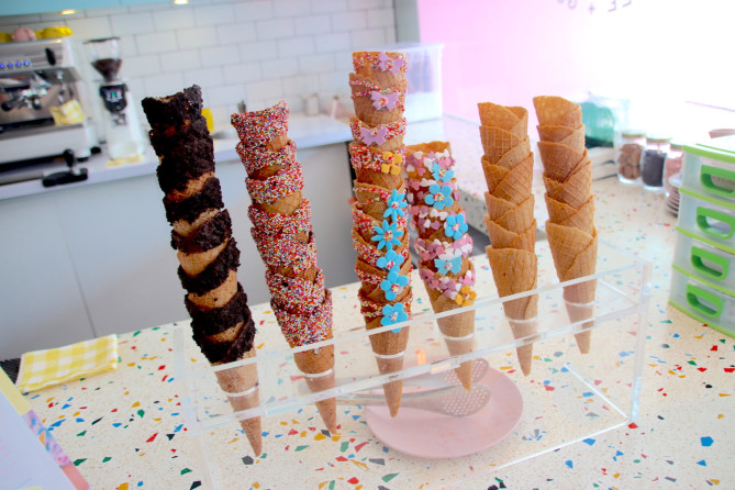 かわいいアイスクリームコーン