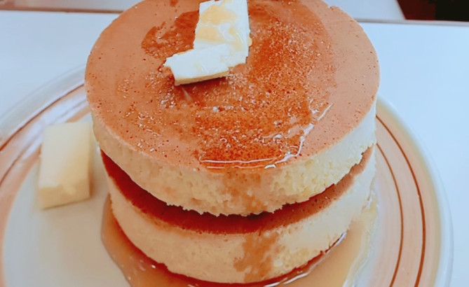 イワタコーヒー店のホットケーキ