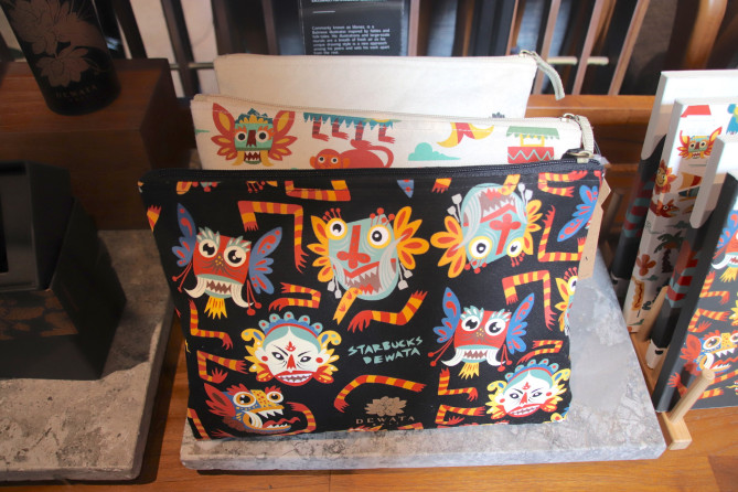 ポーチ(ブラック)