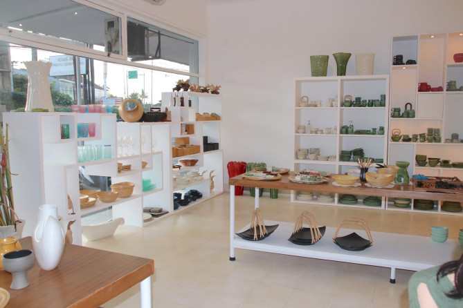 ジェンガラ・ファクトリー・アウトレットの店内